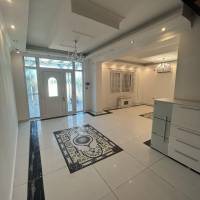 Csendes utcában 2 generációs családi ház eladó!