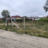 Monoron a 4 főúttól 300 méterre 539 nm telek eladó!