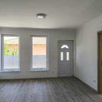 Dánszentmiklóson új építésű sorház jellegű ikerház – most foglalható!