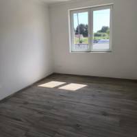 Dánszentmiklóson új építésű sorház jellegű ikerház – most foglalható!