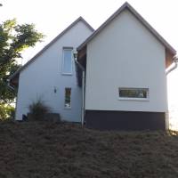 Dömsöd, Duna-parton kertes, 2 hálószobás, felújított szép hétvégi ház eladó