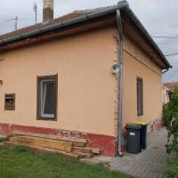 ‼️ ÁRCSÖKKENÉS ‼️ Kis felújitás után költözhető otthon Albertirsa szívében!