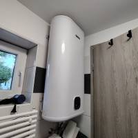 Dömsöd, Duna-parton kertes, 2 hálószobás, felújított szép hétvégi ház eladó