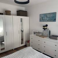 Dabas központi részén igényes, napelemes ikerházfél eladó!