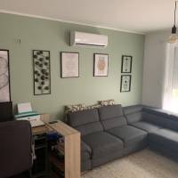 Dabas központi részén igényes, napelemes ikerházfél eladó!