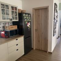 Dabas központi részén igényes, napelemes ikerházfél eladó!