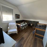 Dabas központi részén igényes, napelemes ikerházfél eladó!