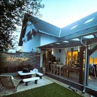 Dabas központi részén igényes, napelemes ikerházfél eladó!