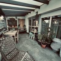 Dabas központi részén igényes, napelemes ikerházfél eladó!