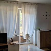 Karnyújtásnyira a városközponttól,de csendes részén tanya eladó!