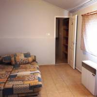 Dabason 2-4 fő részére lakrész kiadó!