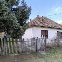 Mikebudán Budapesttől egyórányira 98 nm téglaház eladó!  ingatlan adatlap