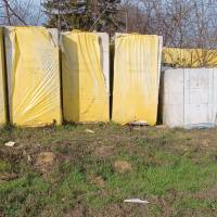 Eladó  telek tervrajzzal, építőanyaggal!